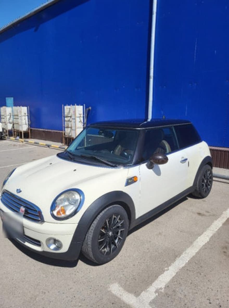 Mini Hatch II (R56), 2010