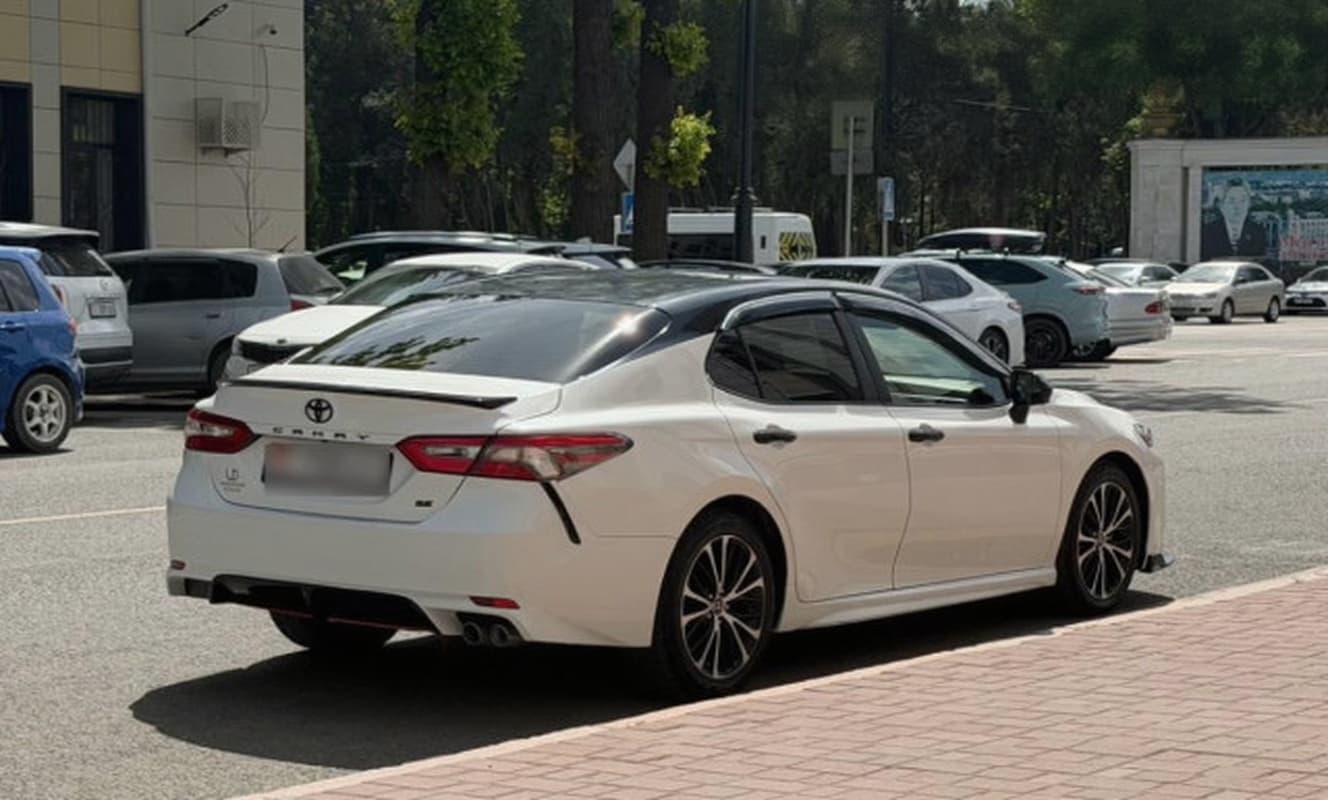 Toyota Camry VIII (XV70), 2017