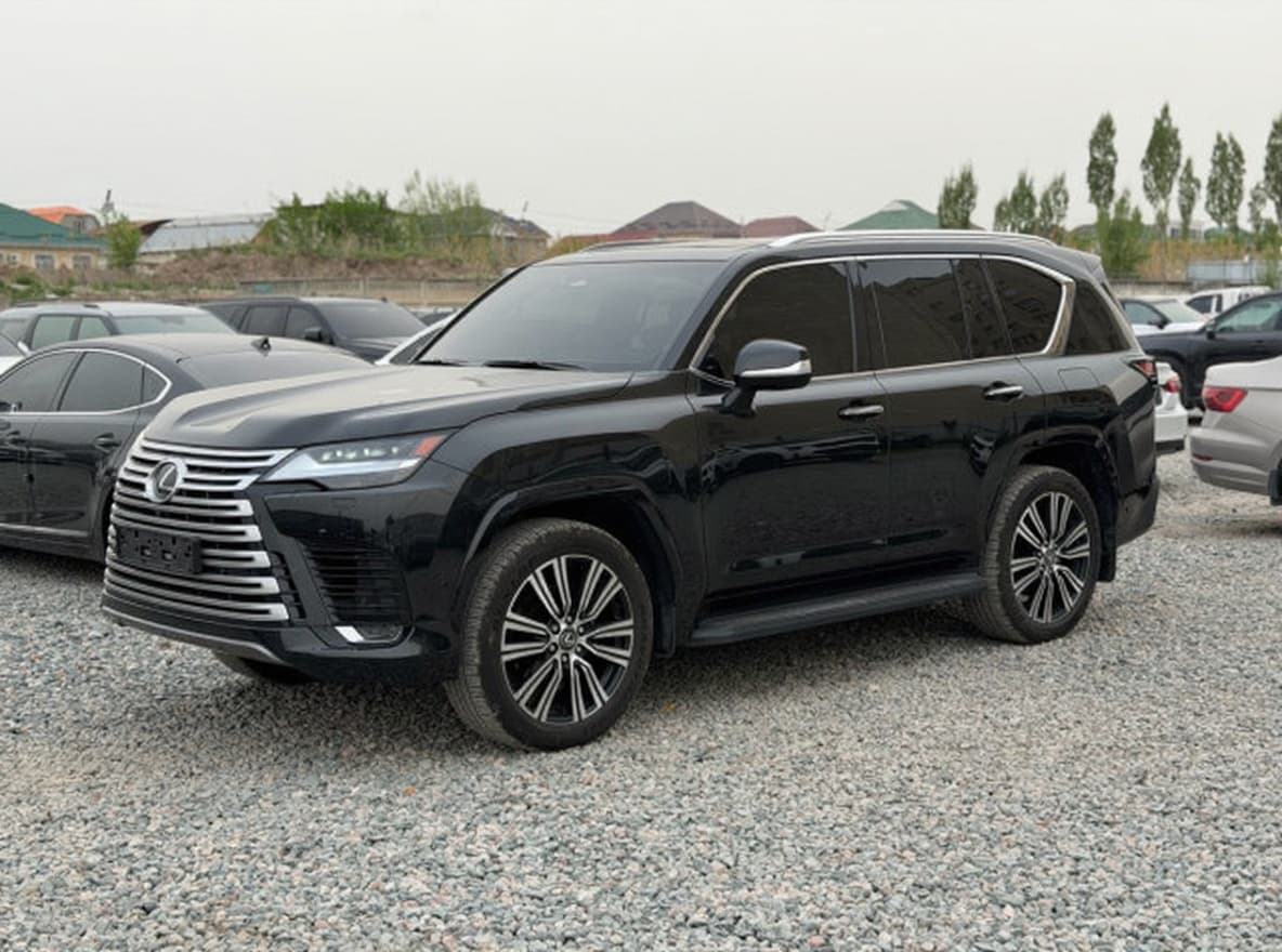 Lexus LX IV, 2025