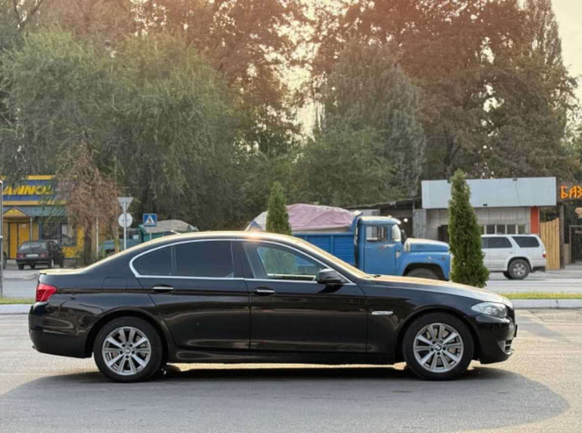 BMW 5 серии VI (F10/F11/F07), 2012