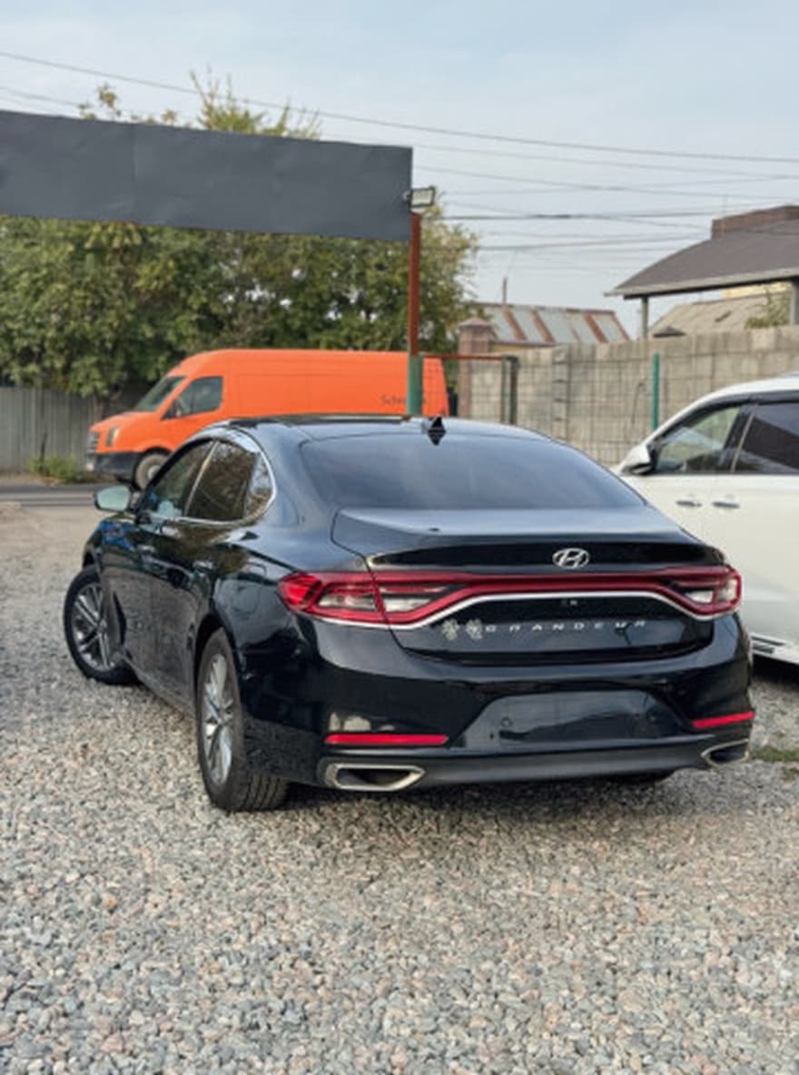 Hyundai Grandeur VI, 2019