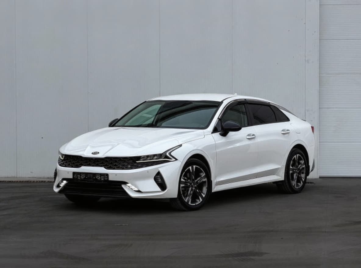Kia K5 III, 2021