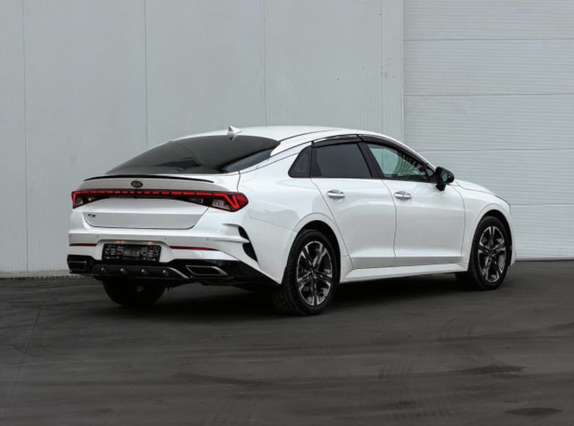Kia K5 III, 2021