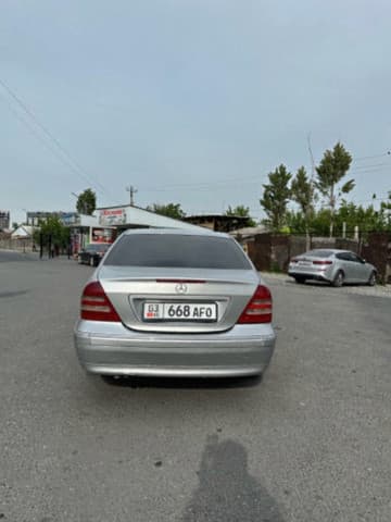 Mercedes-Benz C-Класс II (W203), 2001