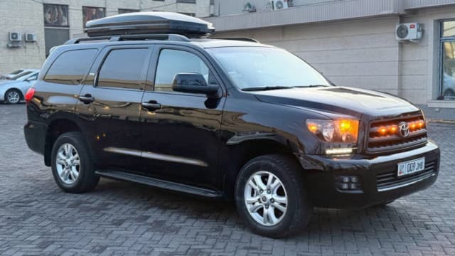 Toyota Sequoia II, 2008