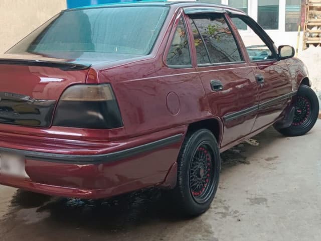 Daewoo Nexia I, 1995