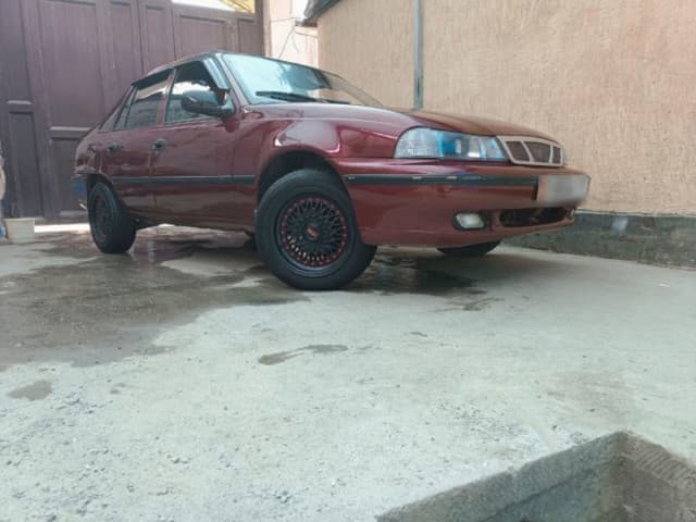 Daewoo Nexia I, 1995