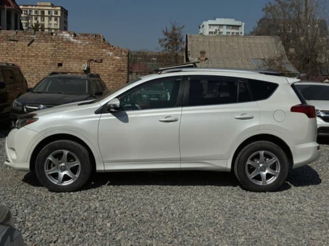 Toyota RAV4 IV (XA40), 2013