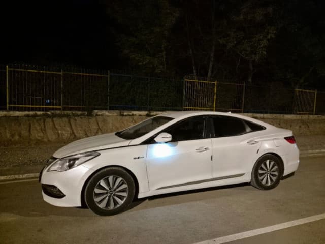 Hyundai Grandeur V, 2016