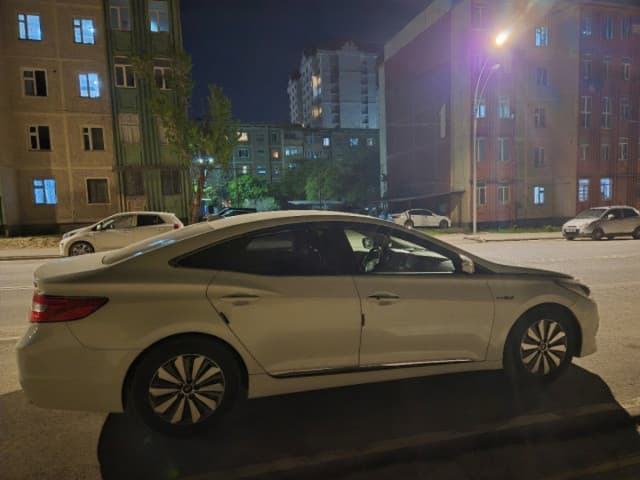 Hyundai Grandeur V, 2016