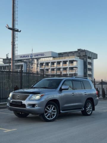 Lexus LX