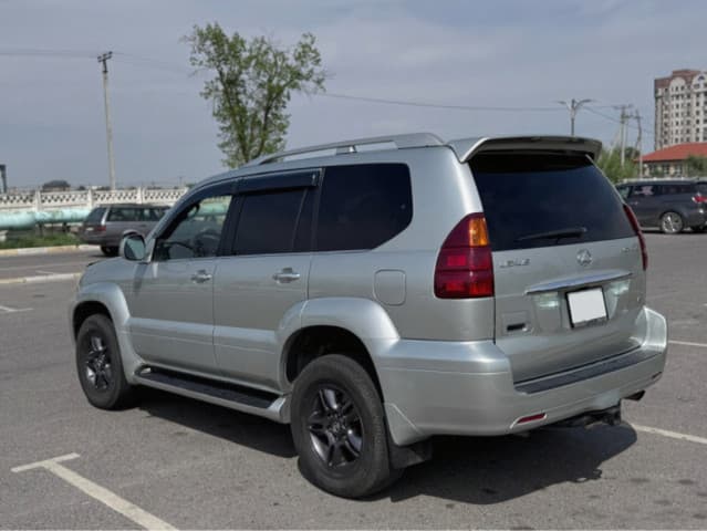 Lexus GX I, 2005