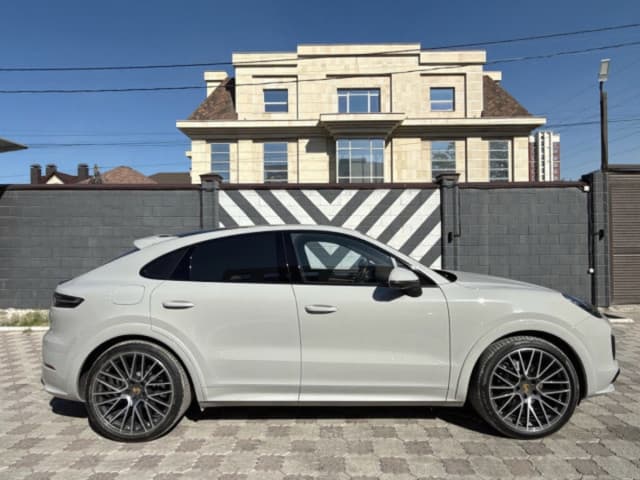 Porsche Cayenne III, 2022