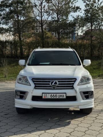 Lexus LX III, 2012