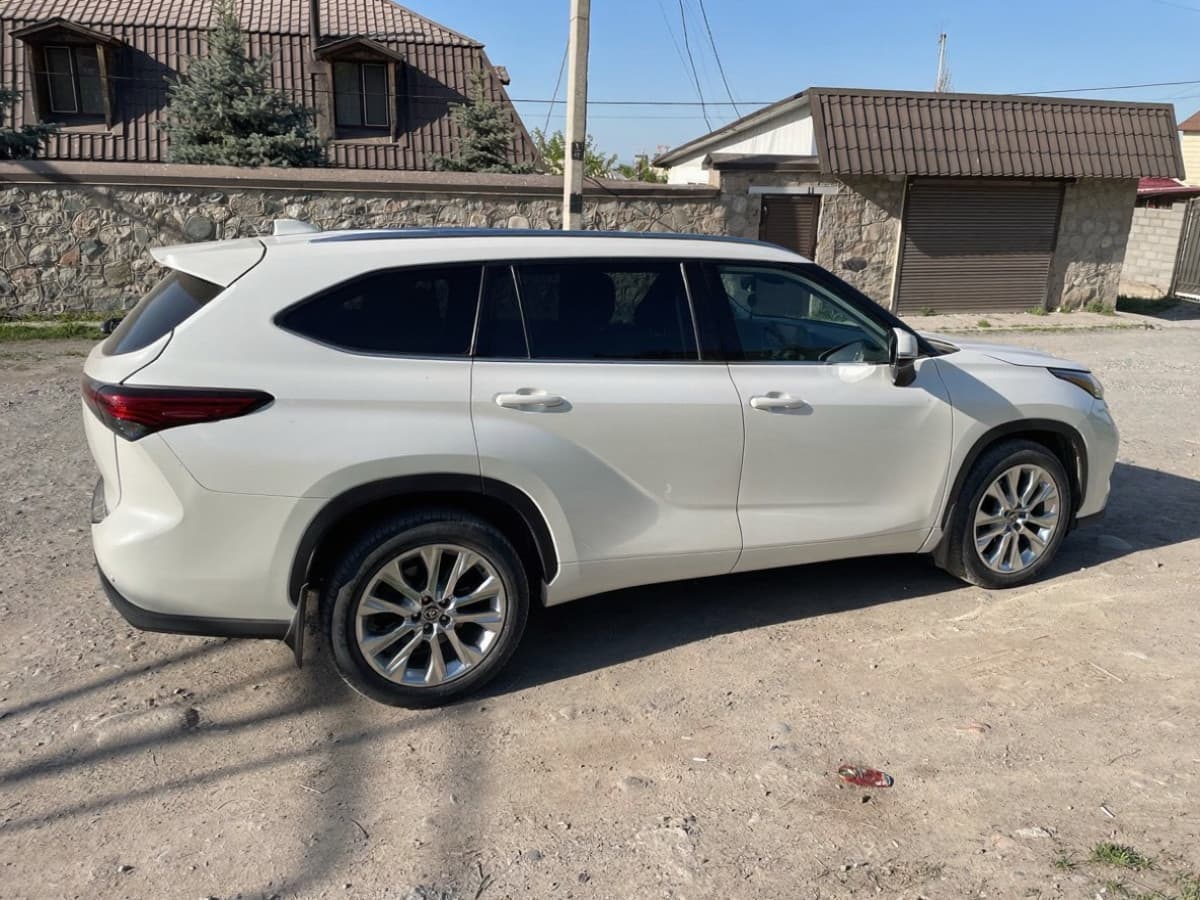 Toyota Highlander IV (U70), 2020