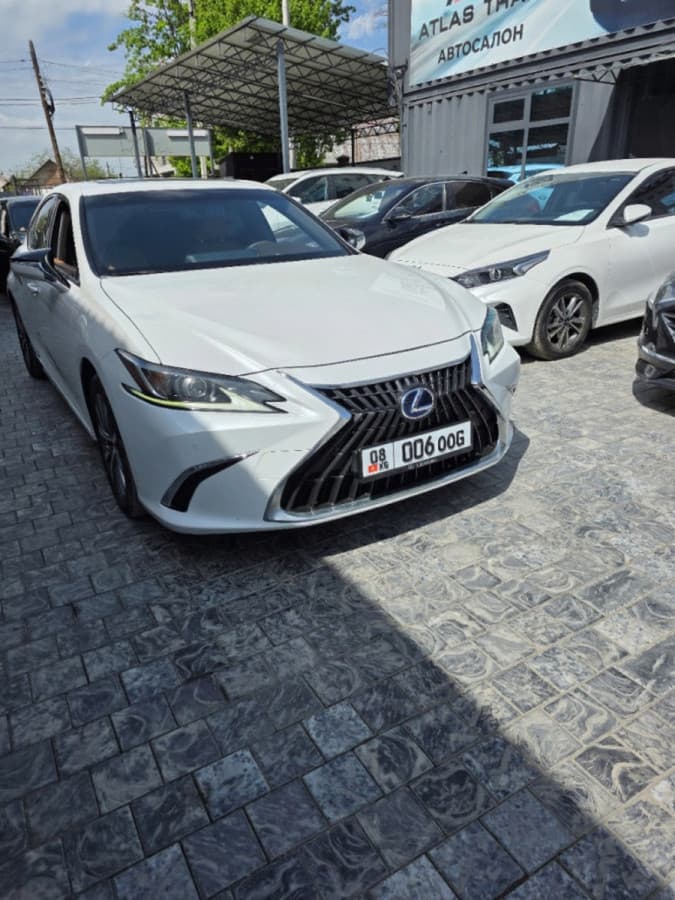 Lexus ES VII, 2019