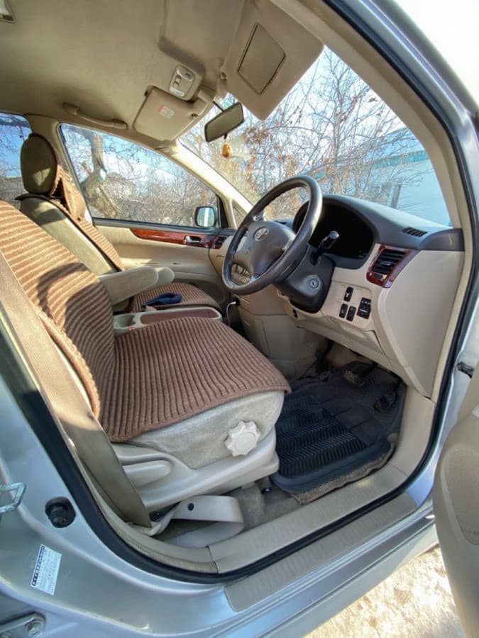 Toyota Ipsum II (M20), 2003