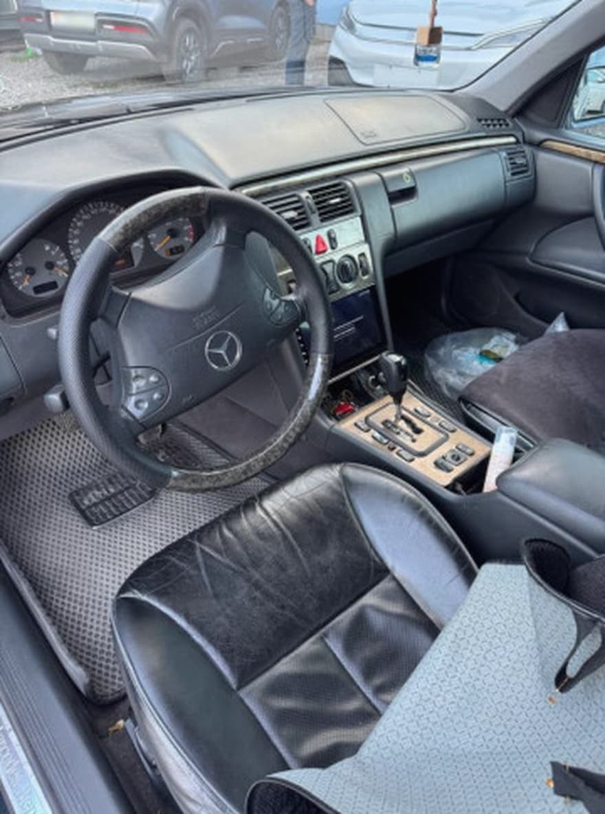 Mercedes-Benz E-Класс II (W210, S210) Рестайлинг, 2001