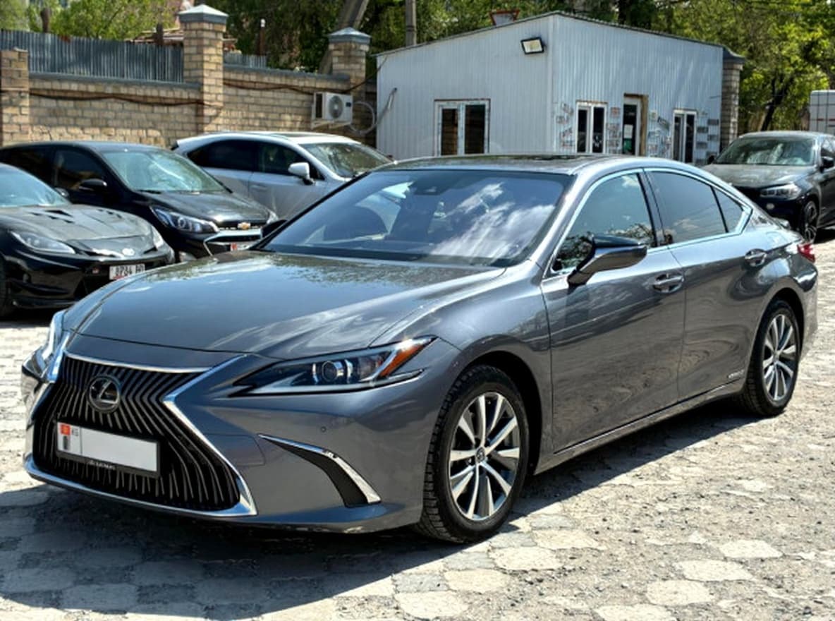 Lexus ES VII, 2018