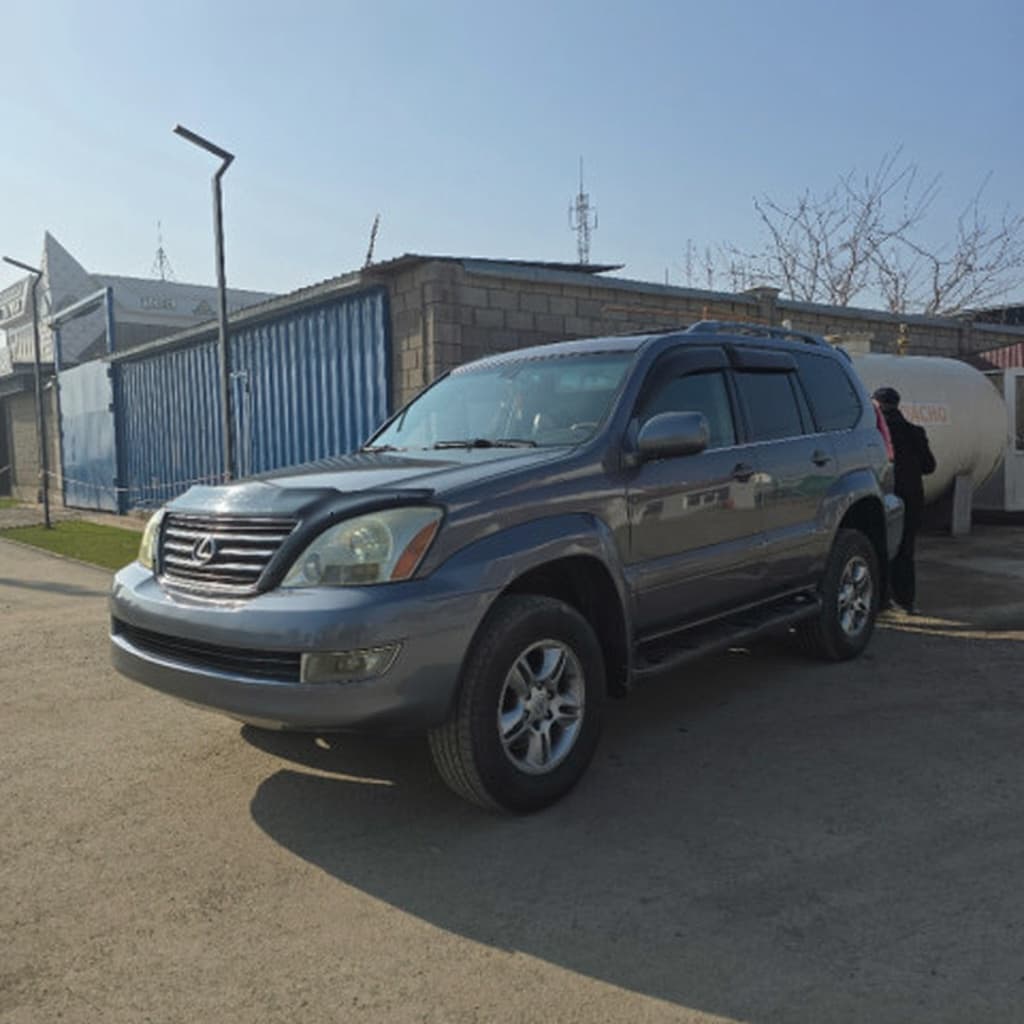 Lexus GX I, 2004