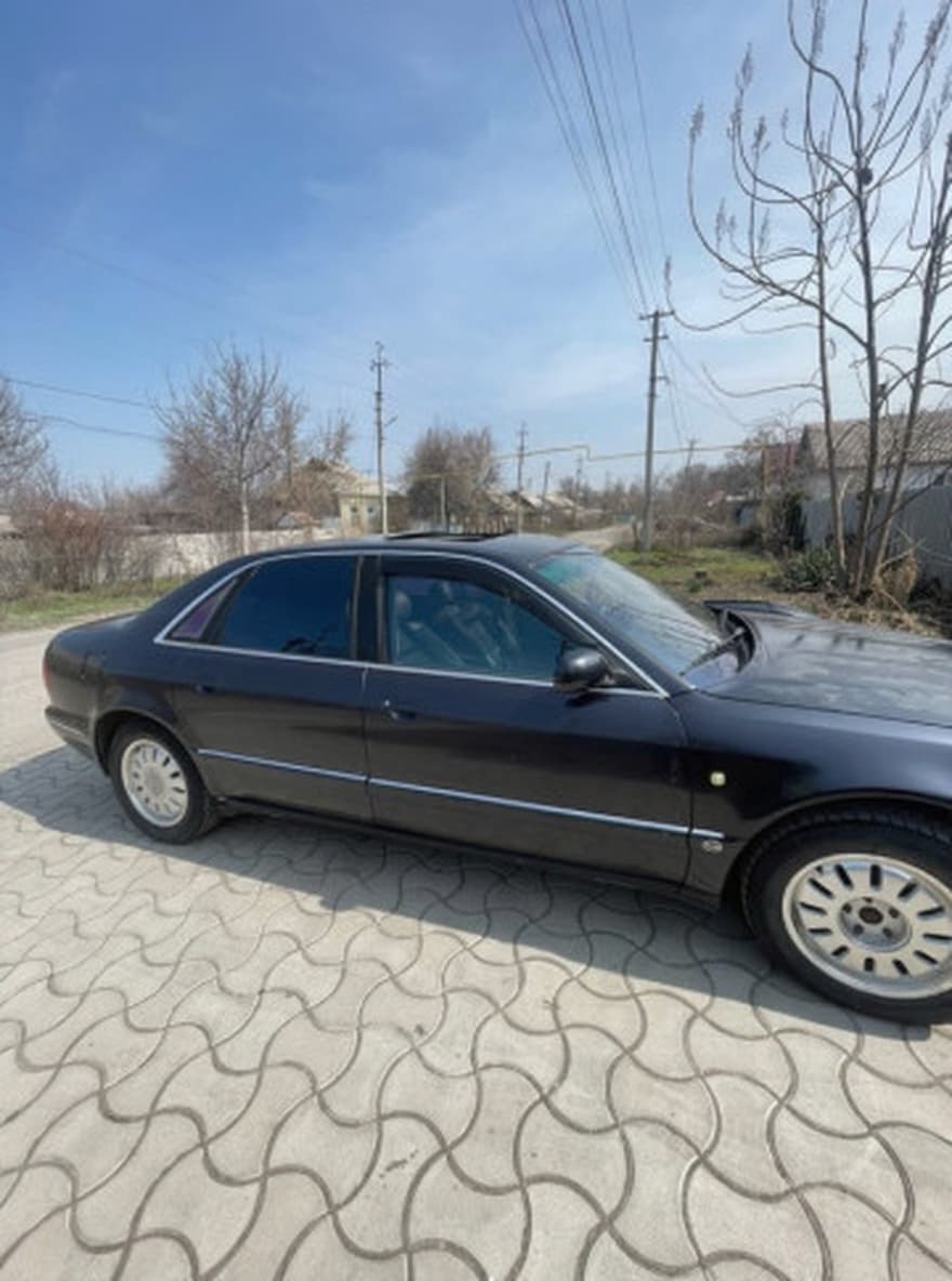 Audi A8 I (D2) Рестайлинг, 2001