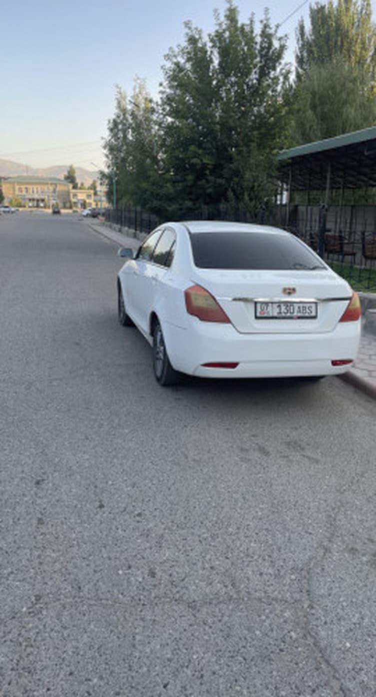 Geely Emgrand EC7, 2013