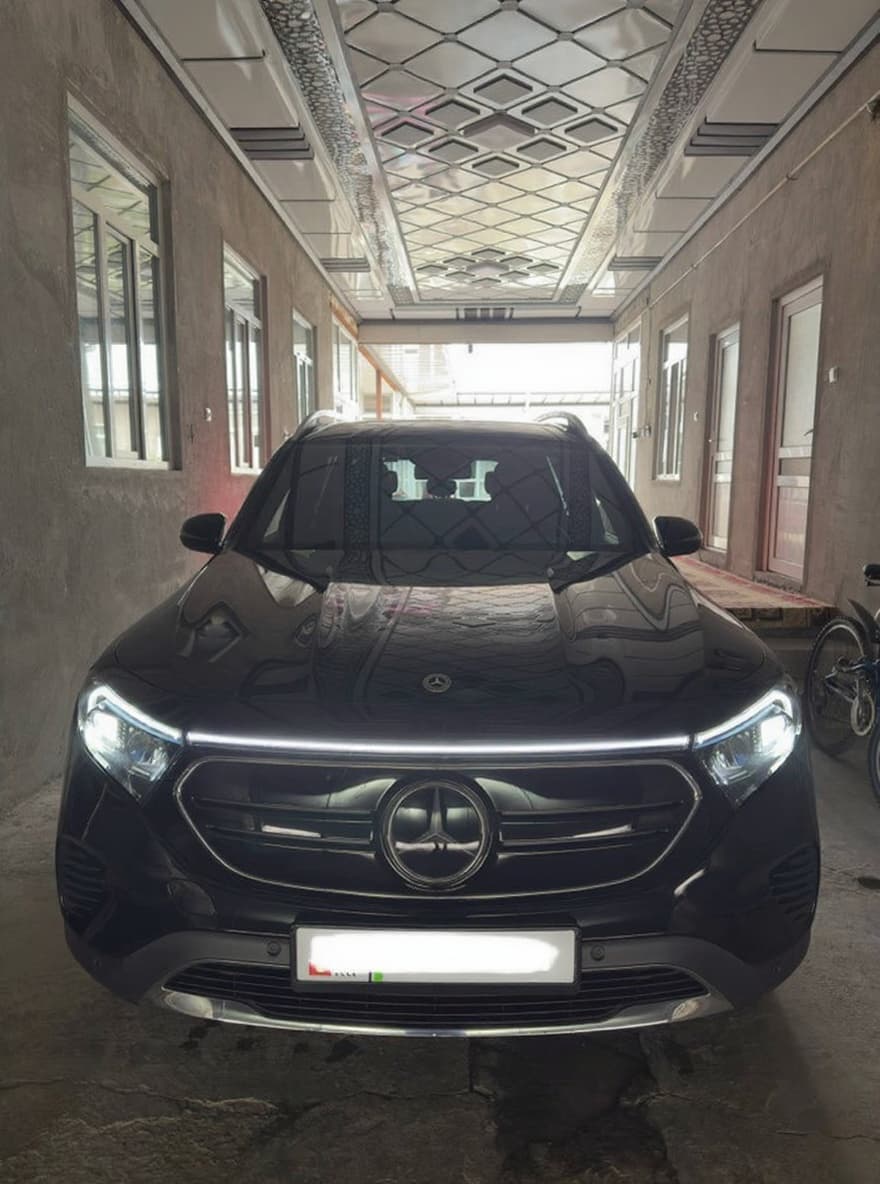 Mercedes-Benz EQB I, 2022