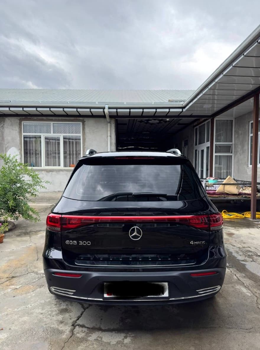 Mercedes-Benz EQB I, 2022