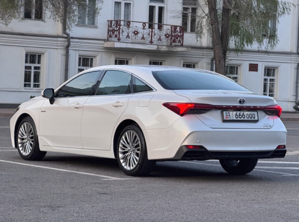 Toyota Avalon V, 2019
