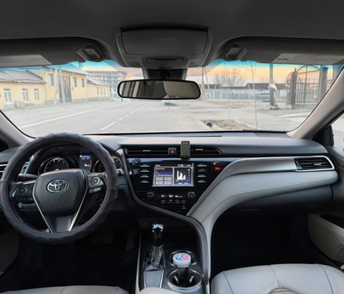 Toyota Camry VIII (XV70), 2019