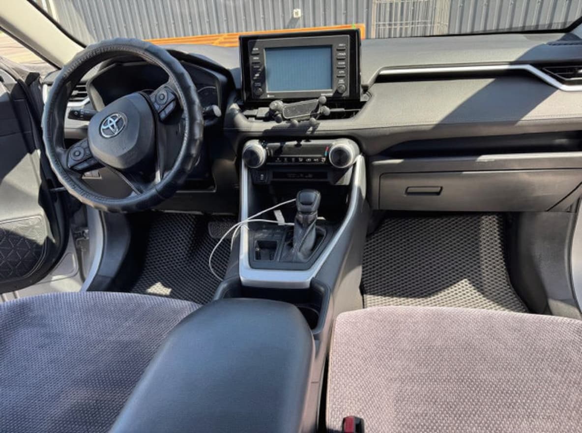 Toyota RAV4 V (XA50), 2020