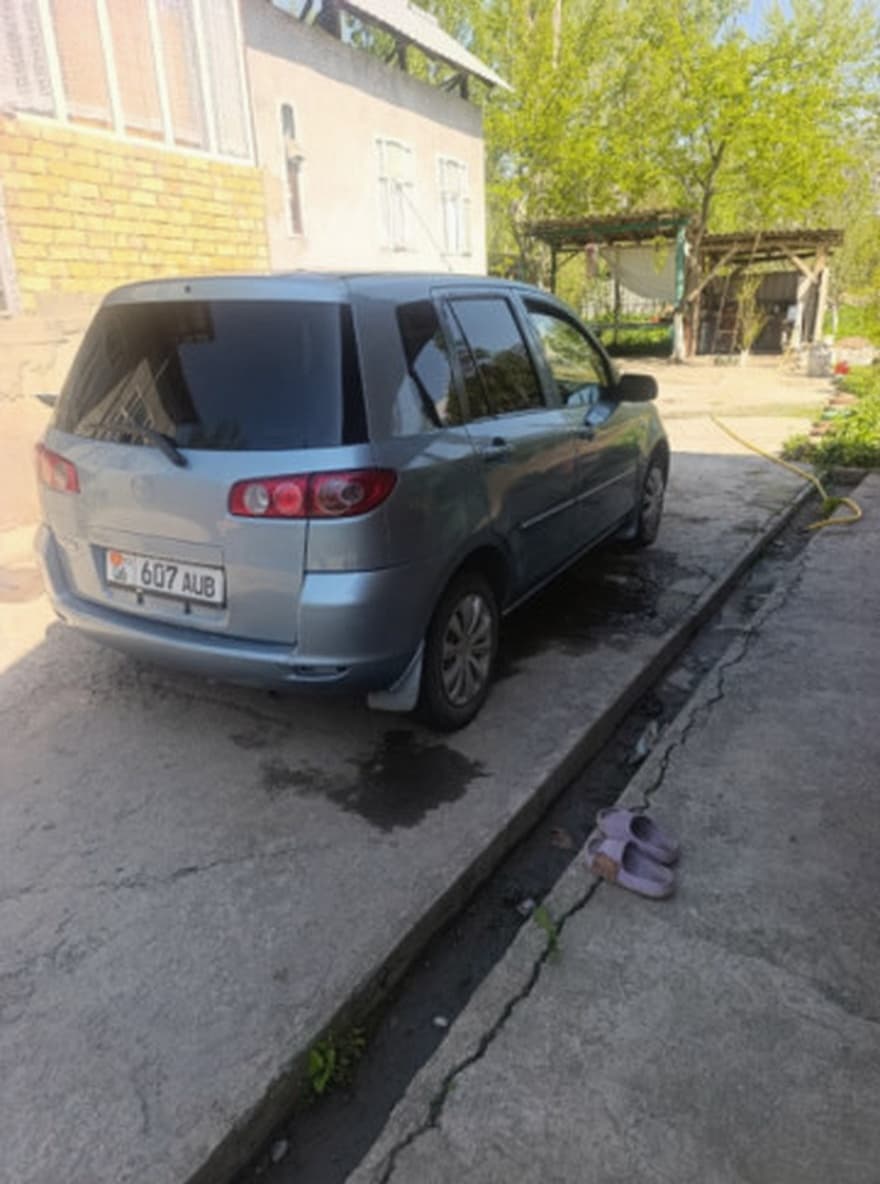 Mazda Demio II (DY), 2004