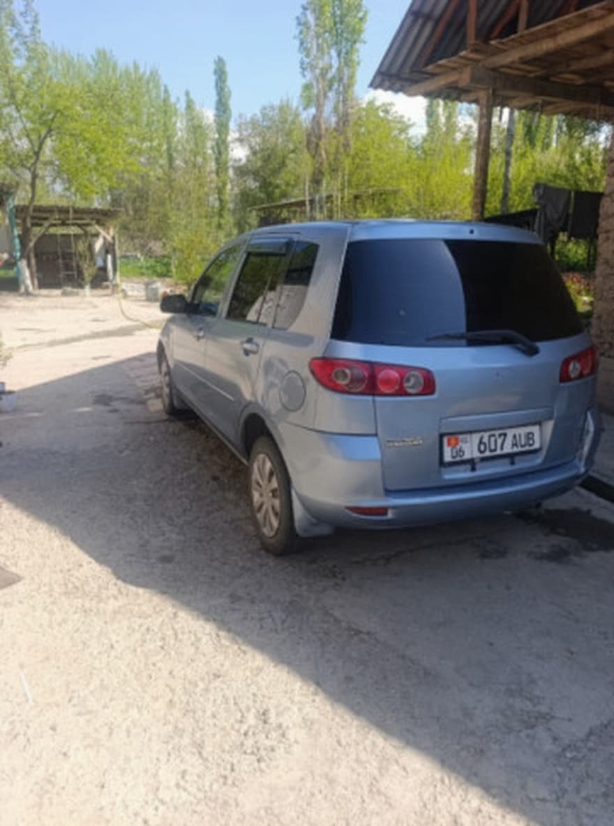 Mazda Demio II (DY), 2004