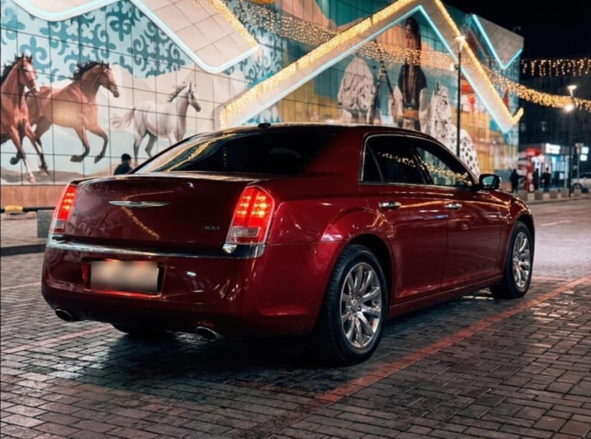Chrysler 300C II, 2012
