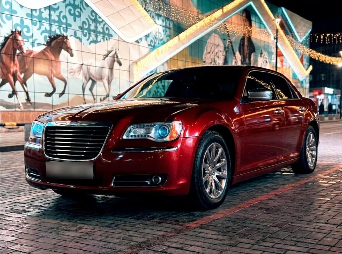 Chrysler 300C II, 2012