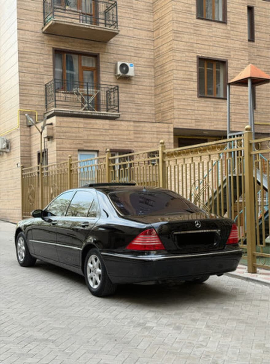 Mercedes-Benz S-Класс IV (W220), 2003