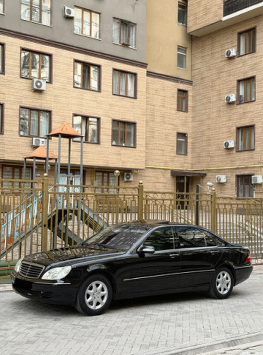 Mercedes-Benz S-Класс IV (W220), 2003