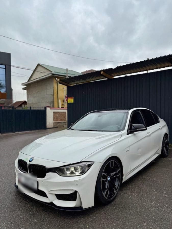 BMW 3 серии VI (F3x), 2015